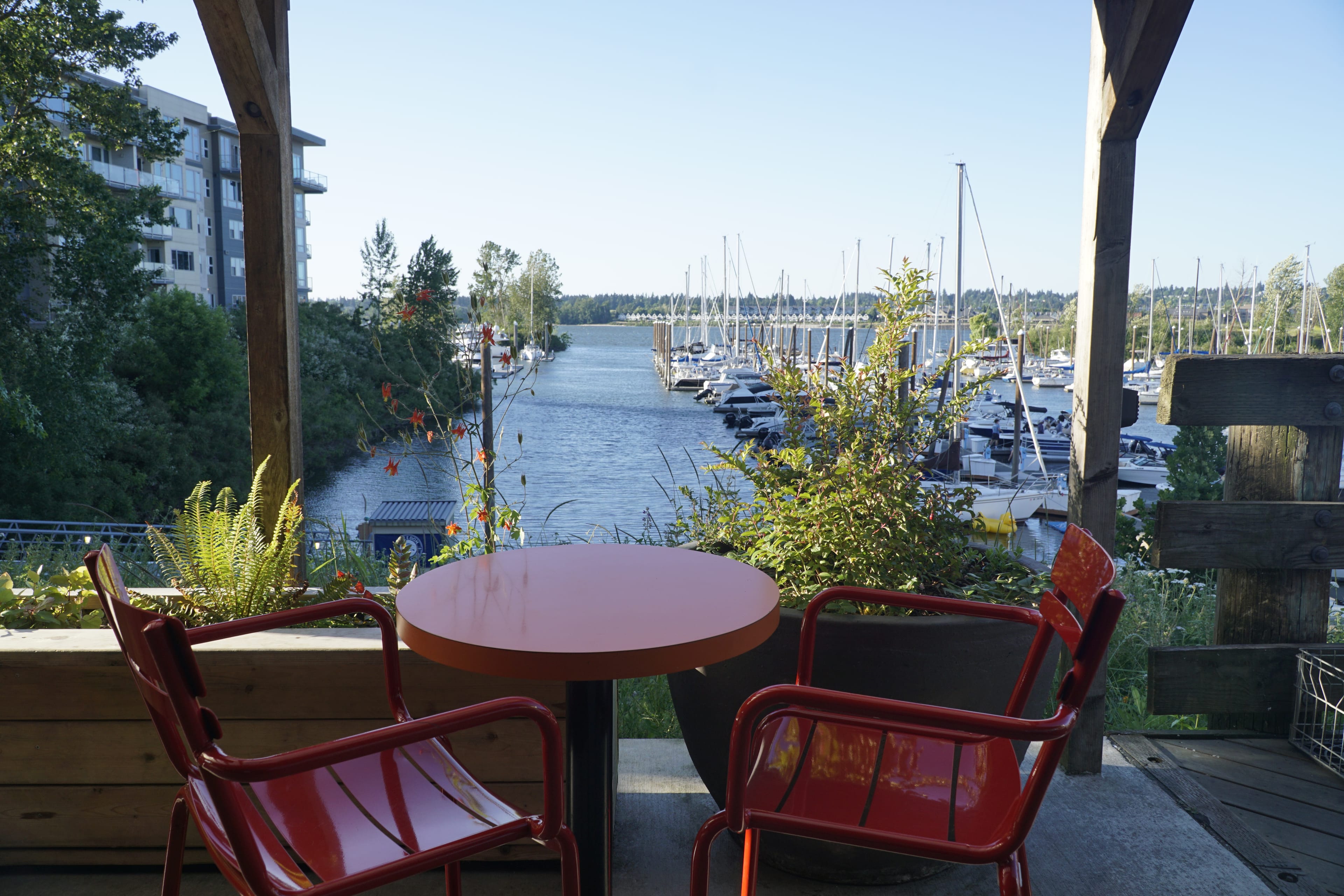 Deck seating with a view outside of Pal's Hayden Island at Tomahawk Bay near Downtown Portland and Downtown Vancouver