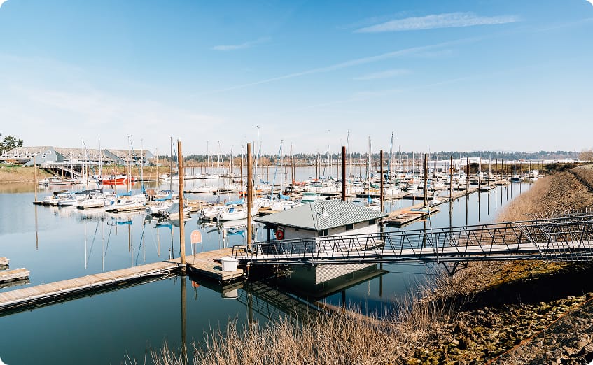 View of the marina and the dock shop at Hayden bay Marina in Portland Oregon